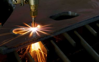 Особенности применения газов при лазерной резке металла