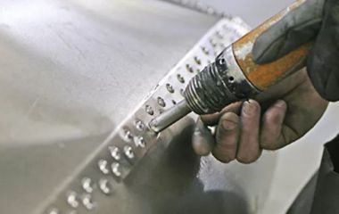 Холодная клепка в домашних условиях: когда сварка не подходит