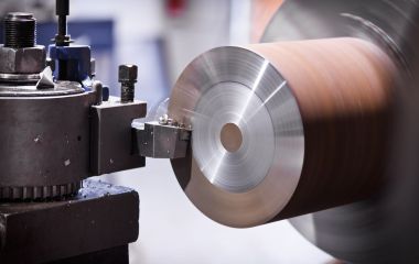 Точение с ударом