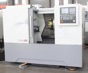 Горизонтальный токарный станок с ЧПУ TCK50-500